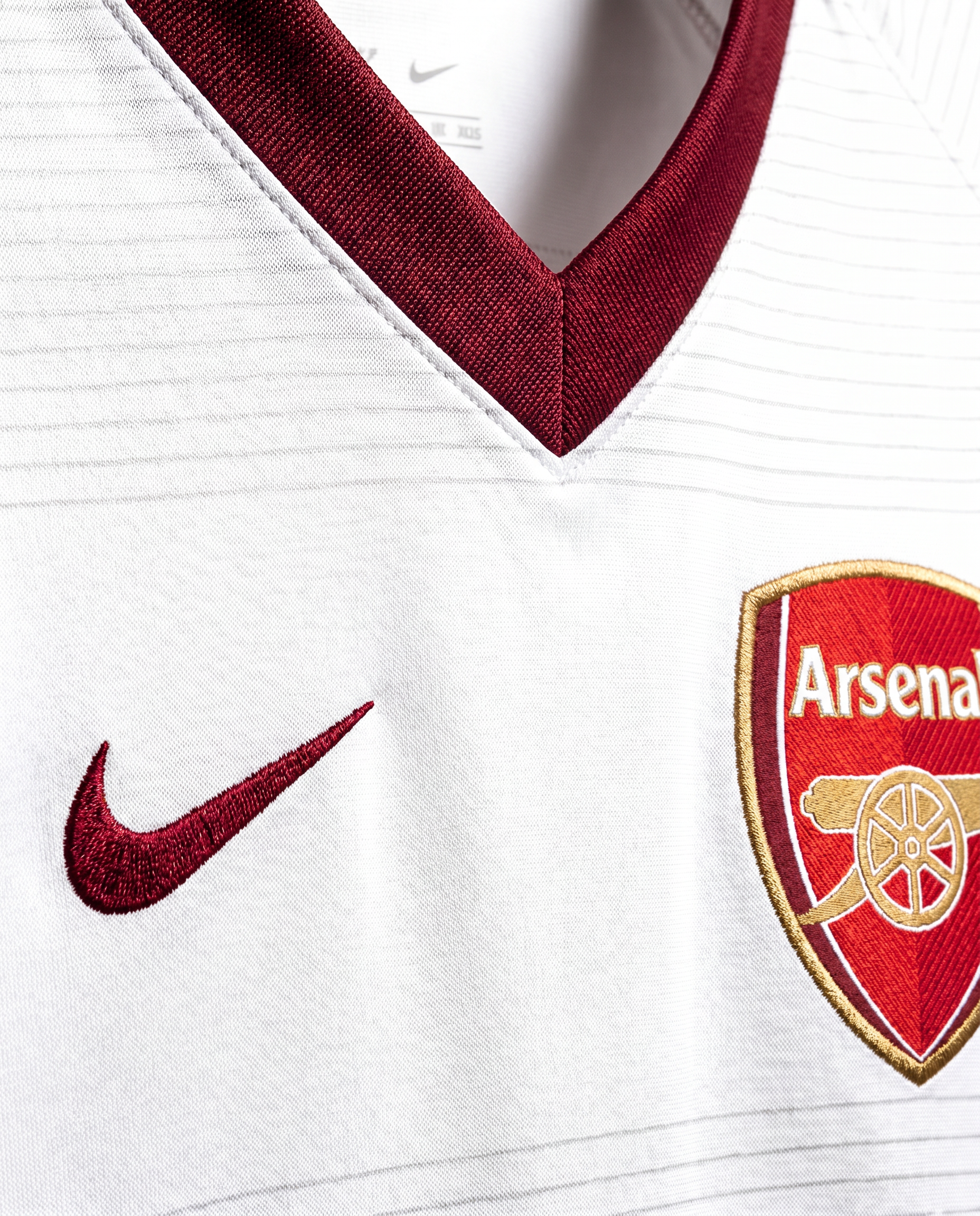 Arsenal Retro Away Shirt 07/08 - White Emirates Era - Gallery 2