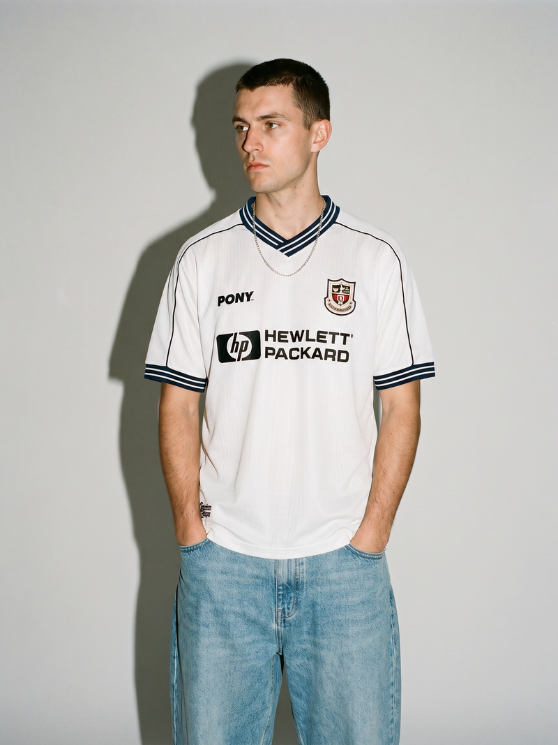 Manchester United Away Retro Shirt 1993/95 - Image 1