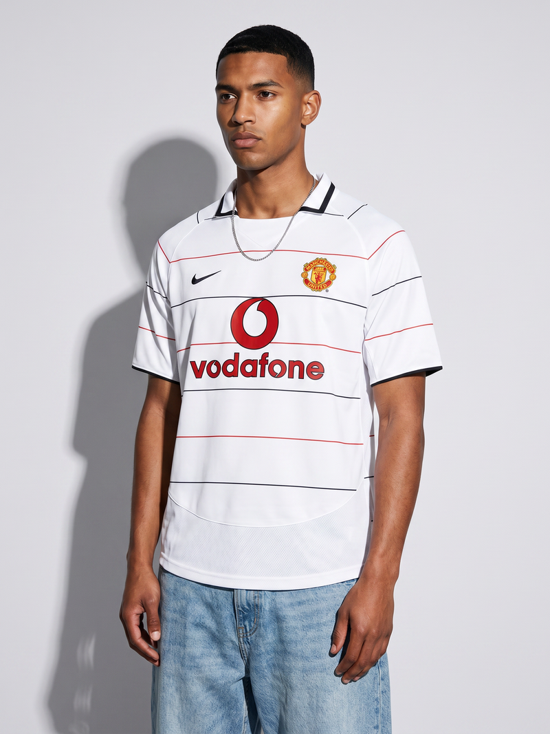 Manchester United Away Shirt 2003/05 - Image 1