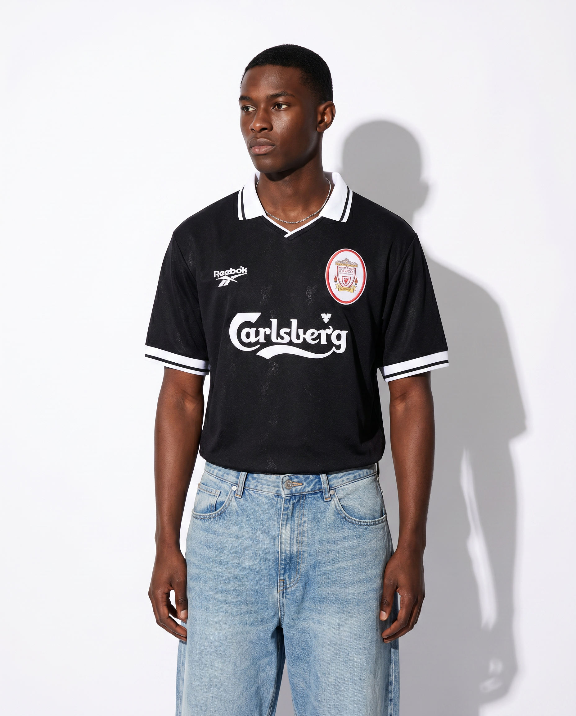 Liverpool Away Shirt 2002/04 - Gallery 1