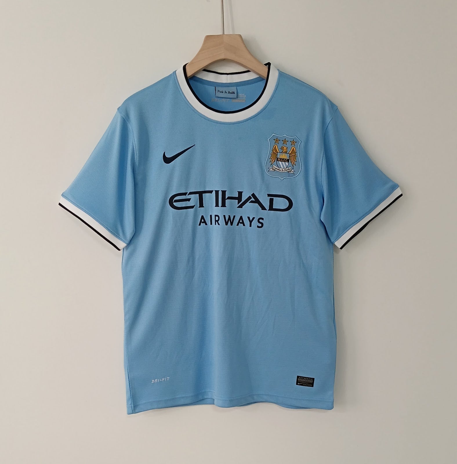 Manchester City 13/14 Retro Local — Los Campeones de la Premier League - Gallery 4