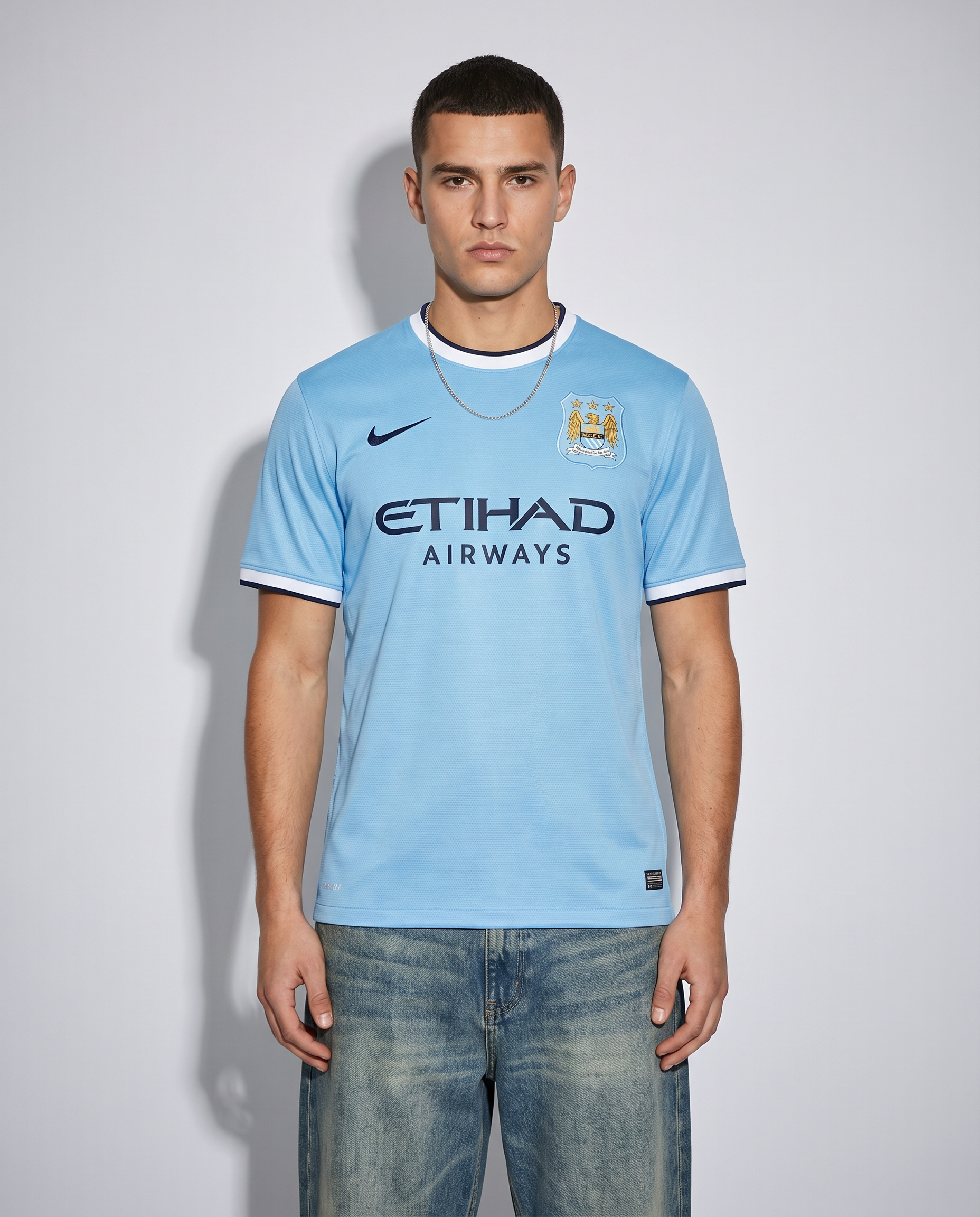 Manchester City 13/14 Retro Local — Los Campeones de la Premier League - Gallery 1