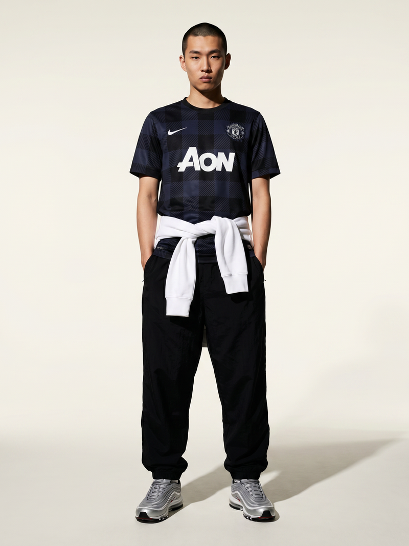 Camiseta de visitante del Manchester United 2011/12 Azul marino - Image 3