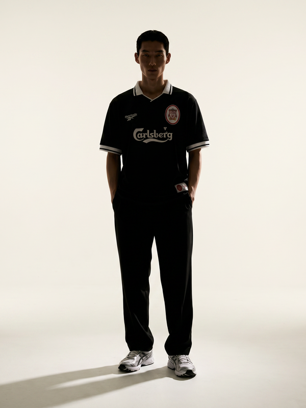 Liverpool Away Shirt 2002/04 - Secondary