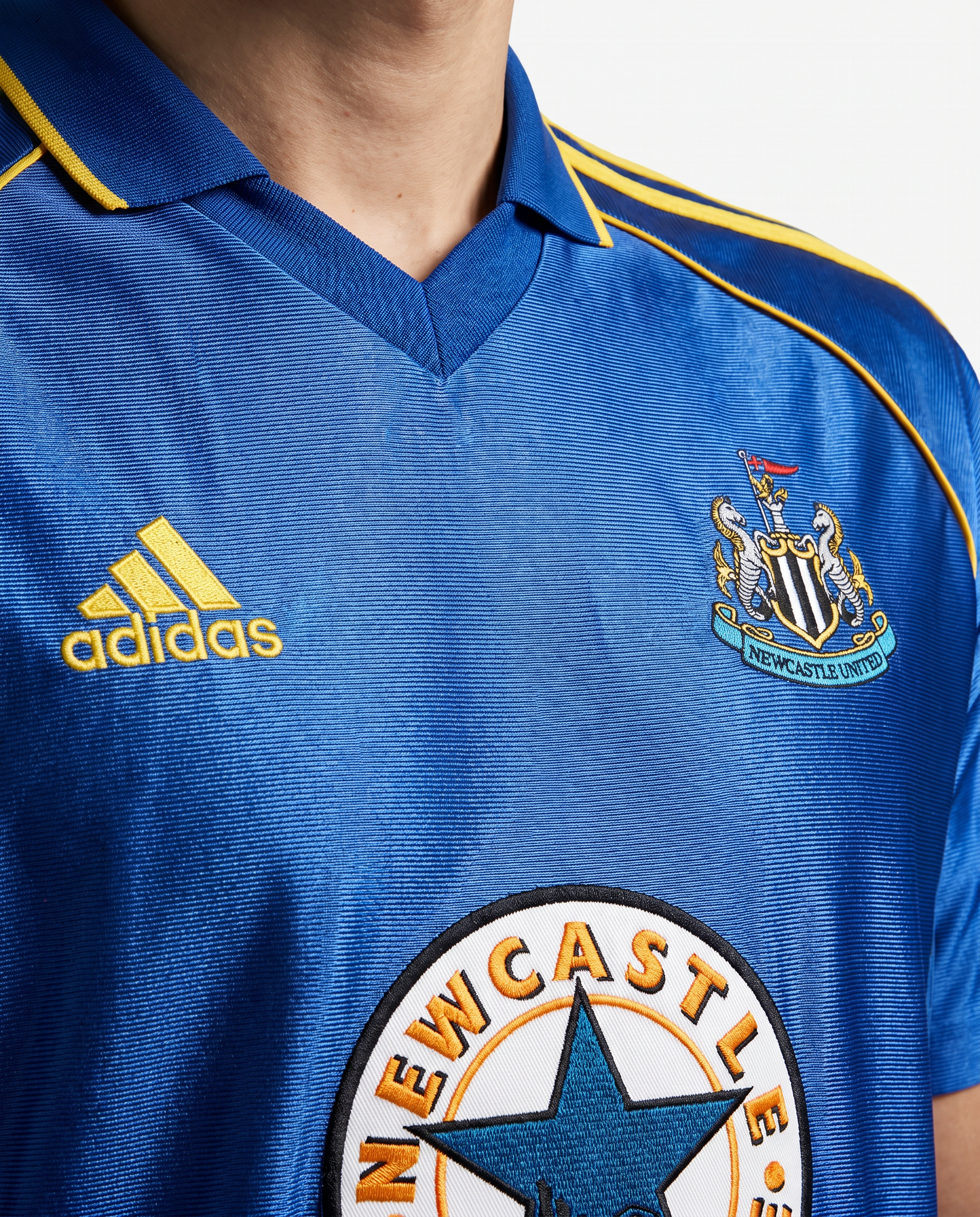 Camiseta Retro Liverpool Visitante 1995/96 - Gallery 3