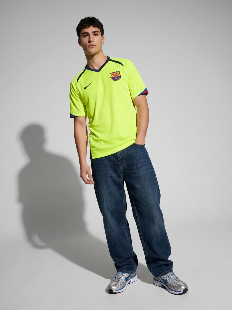 Barcelona 2005/06 Away Retro — The Blaugrana Yellow Classic - Image 3
