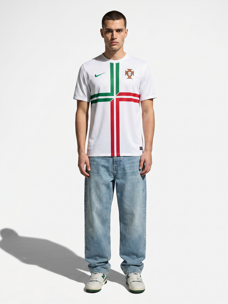Portugal 2012 Auswärtstrikot Retro – Die EURO 2012 Kampagne - Image 1