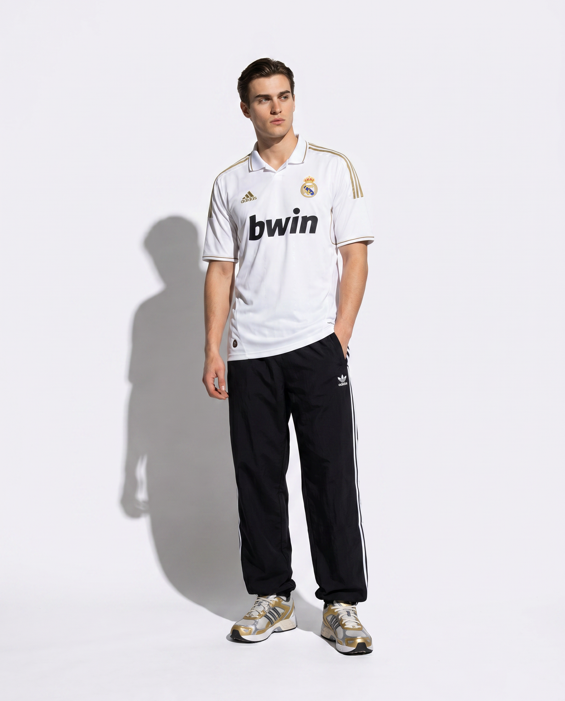 Real Madrid 11/12 Home Retro — The Blancos La Liga Kings - Gallery 2